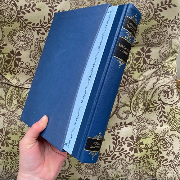 Barchester Towers by Anthony Trollope. Folio Society 1998 Hardcover Edition - Picture 12 of 14